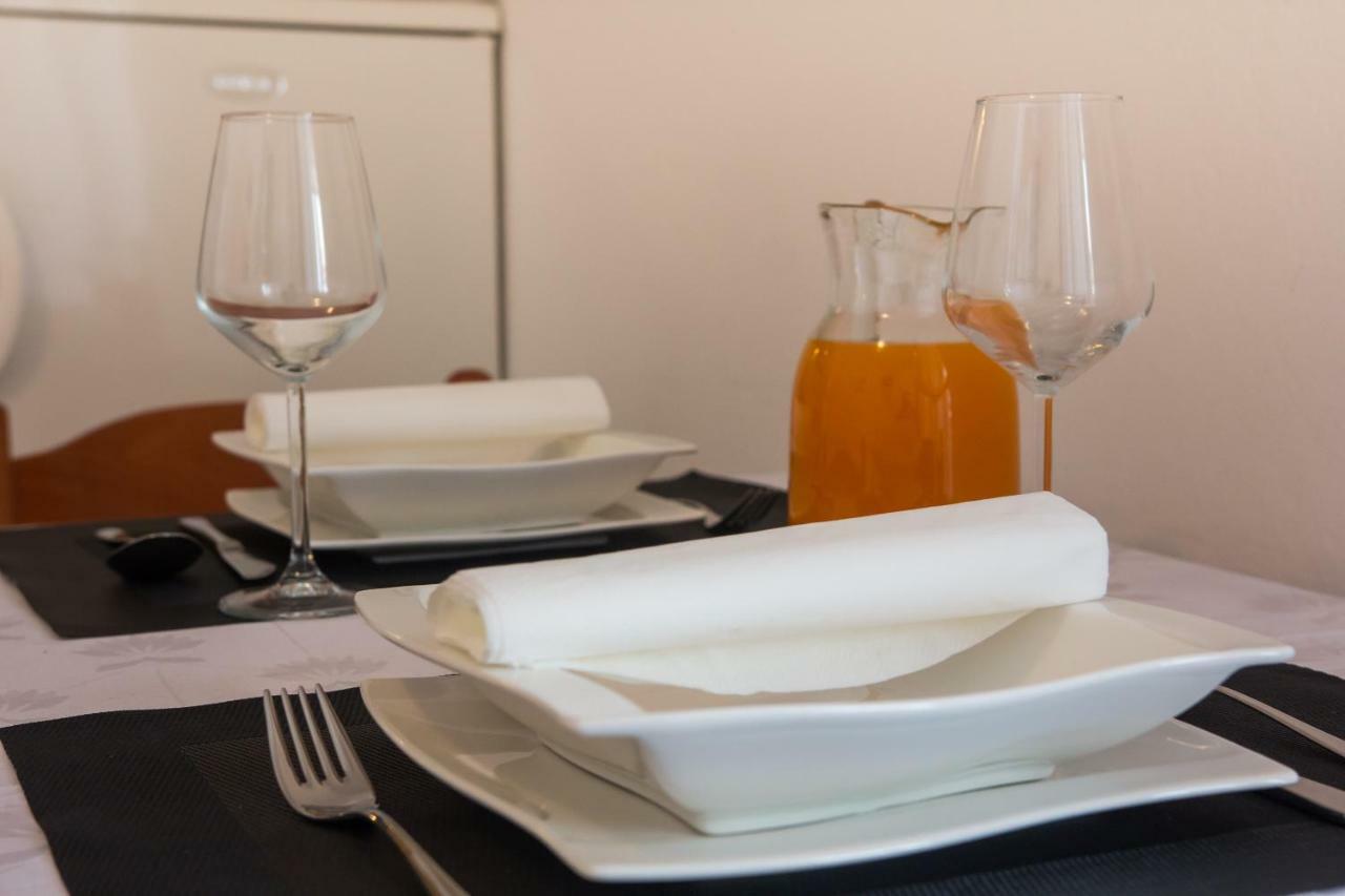 Apartment Budinic مالي لوشينغْ المظهر الخارجي الصورة