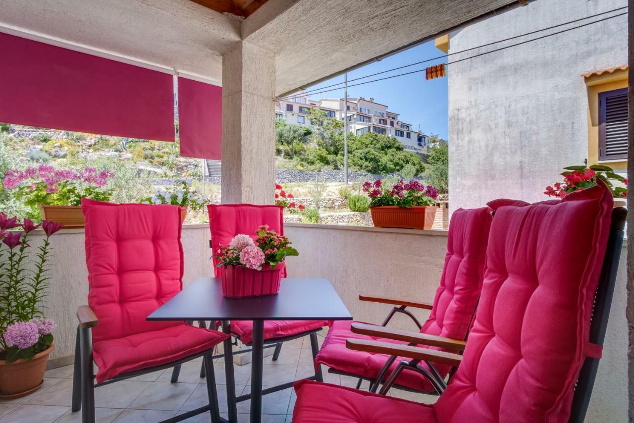 Apartment Budinic مالي لوشينغْ المظهر الخارجي الصورة