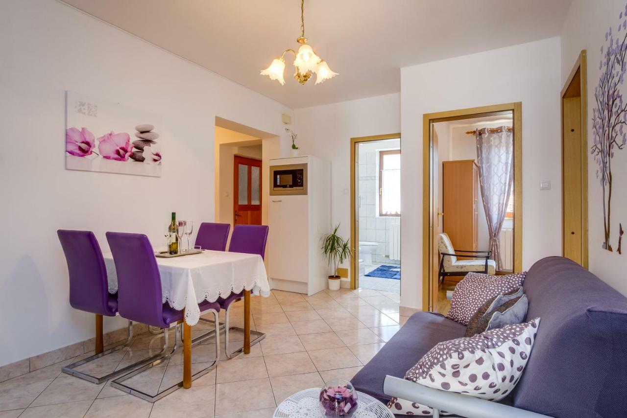 Apartment Budinic مالي لوشينغْ المظهر الخارجي الصورة
