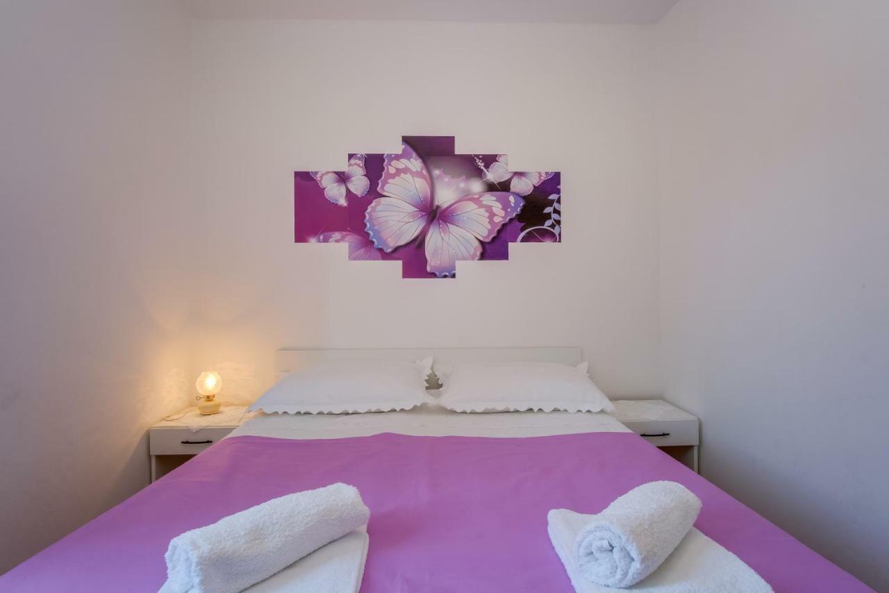 Apartment Budinic مالي لوشينغْ المظهر الخارجي الصورة