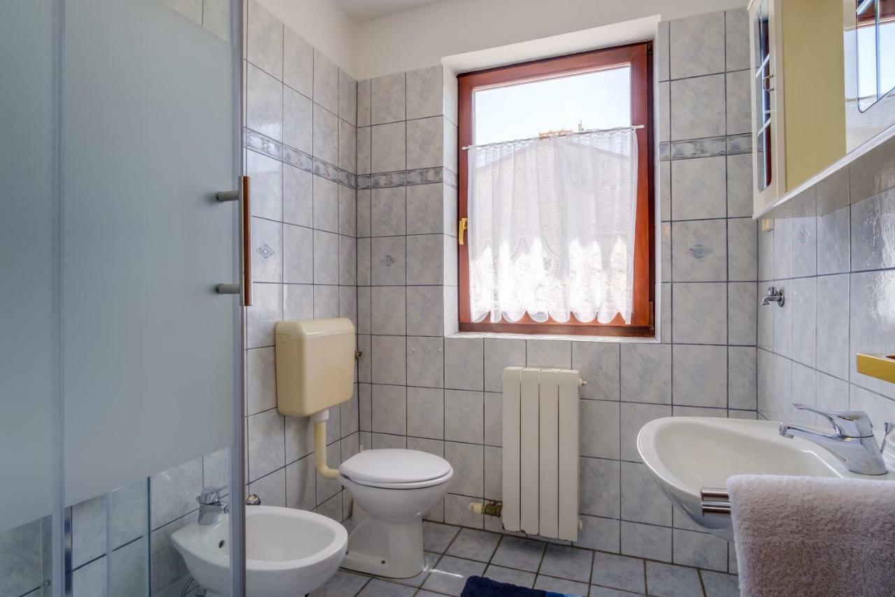 Apartment Budinic مالي لوشينغْ المظهر الخارجي الصورة